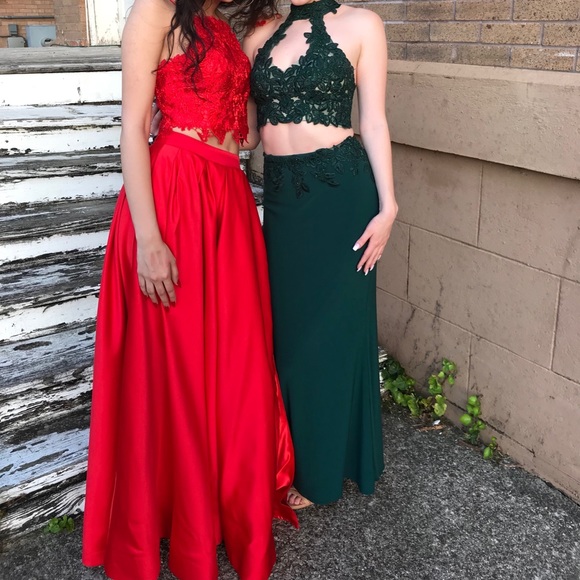 Prom dress - Picture 2 of 2